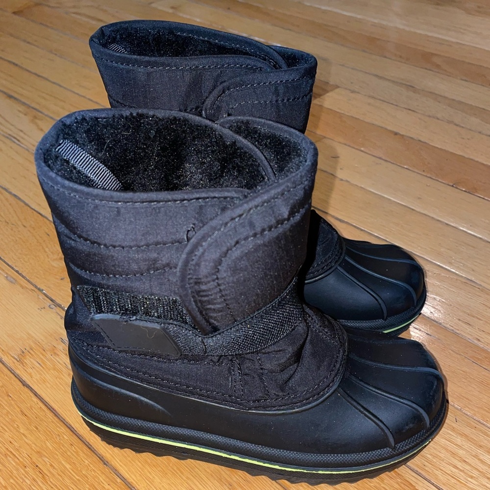 WINTER BOOTS SZ 12